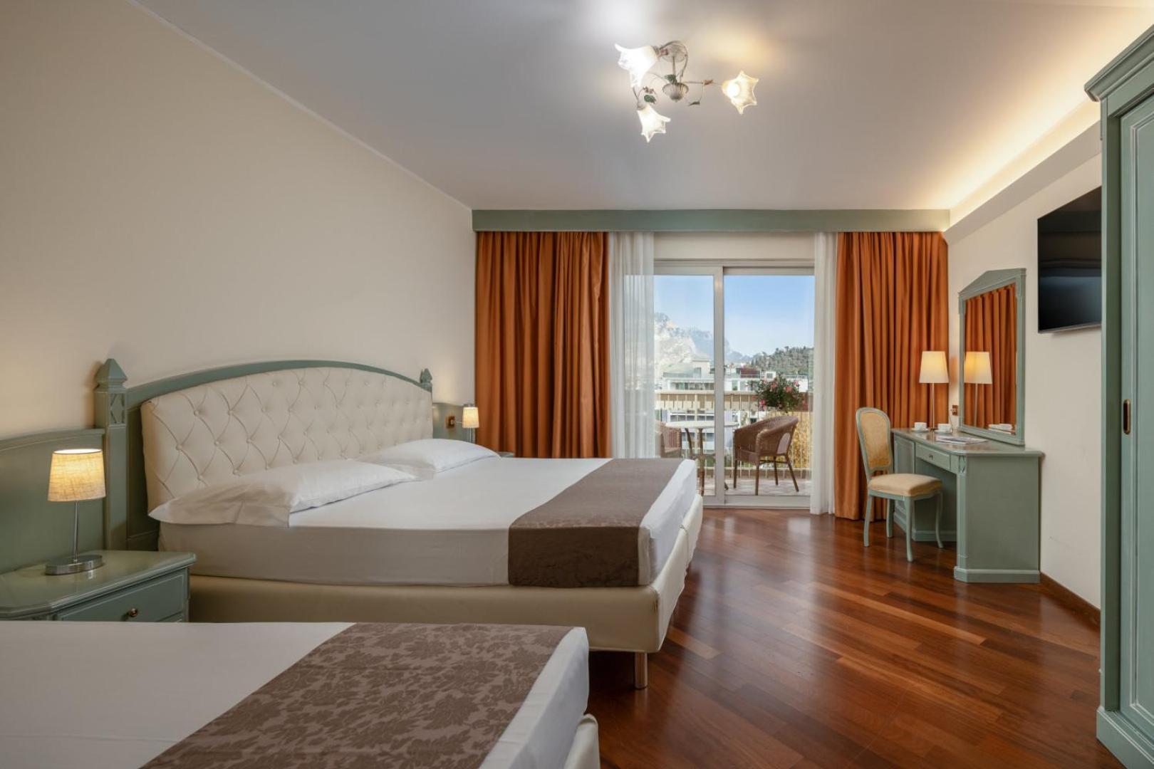 Hotel Savoy Palace - Tonelli Hotels Riva del Garda Quarto foto